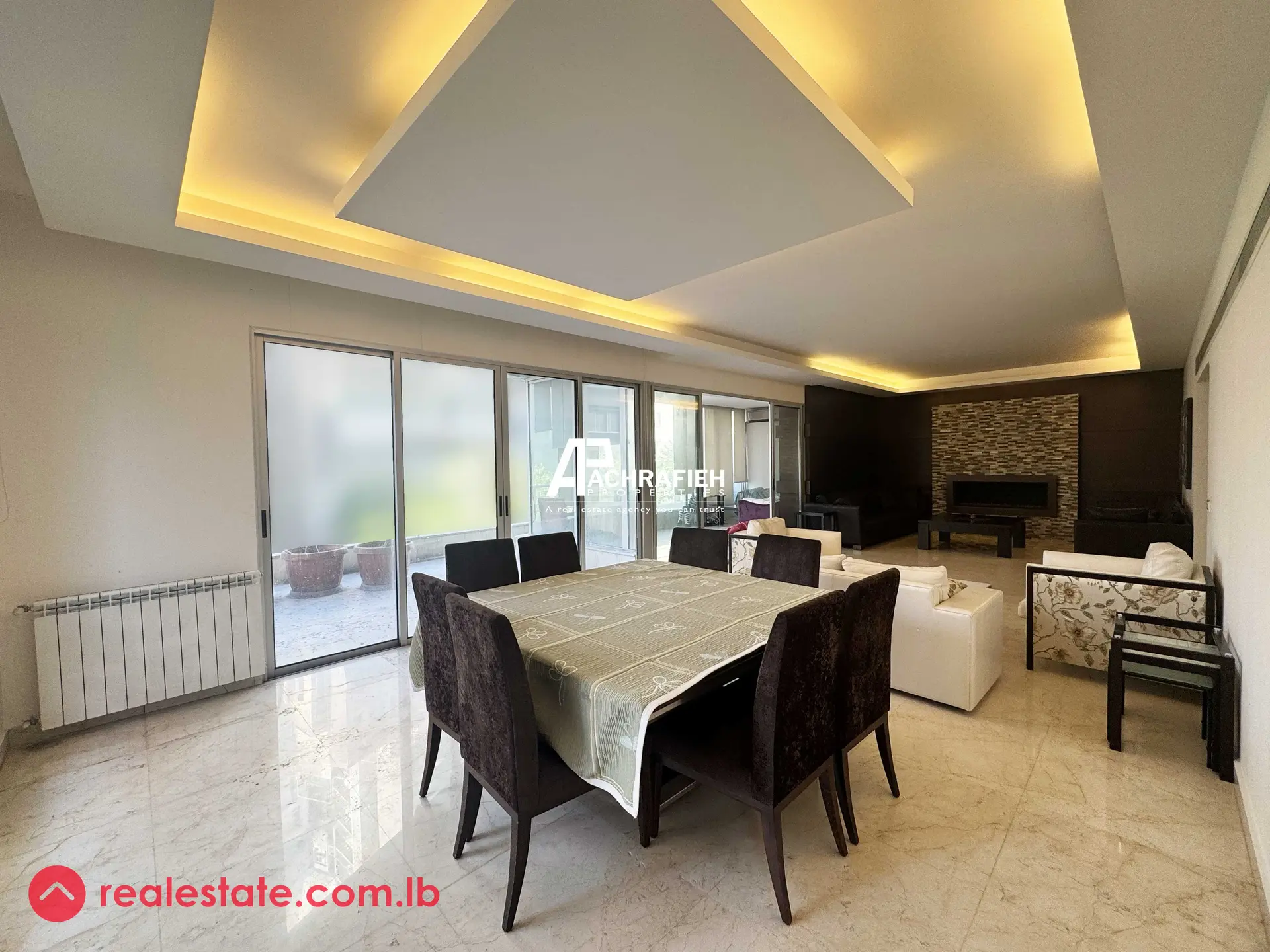 270 Sqm | 3 Bedrooms | For Sale in Tabaris 2 image 10